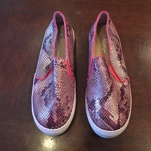 Girls slip on shoes(sold)